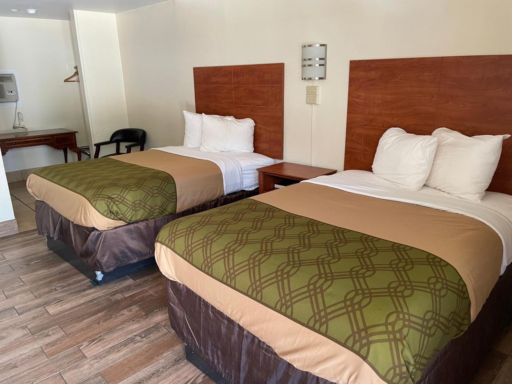 Evergreen Inn And R.V. Winnfield Ngoại thất bức ảnh