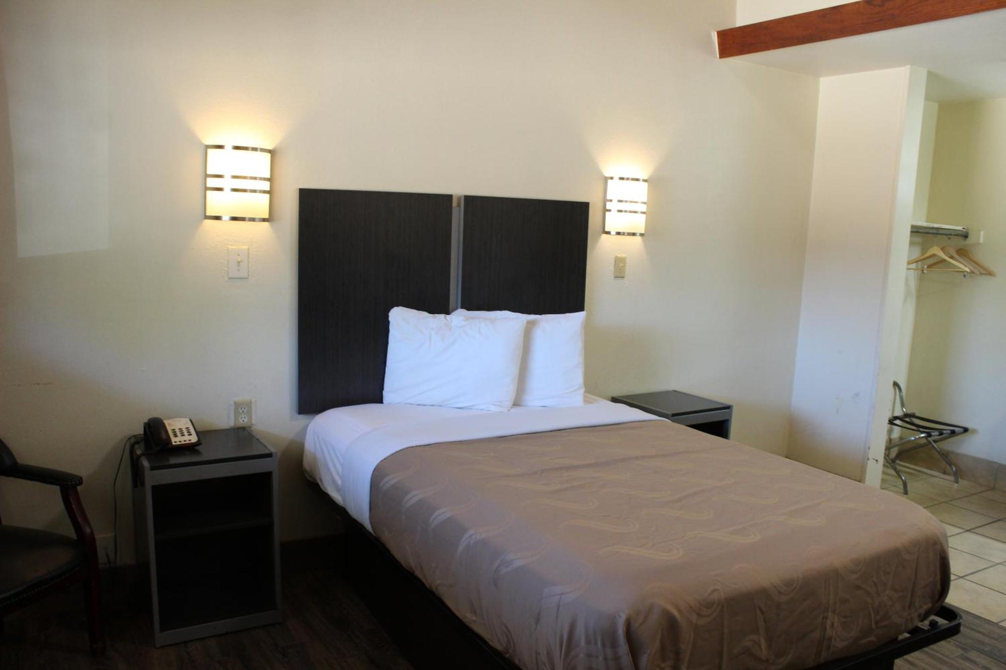 Evergreen Inn And R.V. Winnfield Ngoại thất bức ảnh
